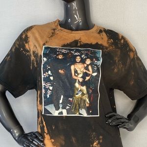 KANYE AND KIM’S FAMILY CHRISTMAS TEE SHIRT